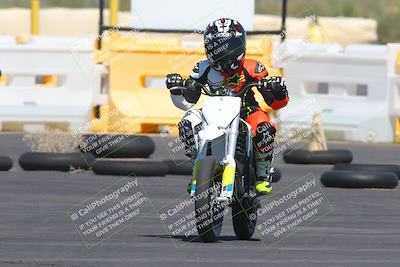 media/Sep-25-2023-Moto Forza (Mon) [[81ffa65e0a]]/Around the Pits/